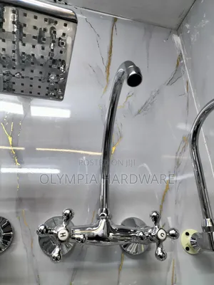 Valdeno Kitchen Mixer Wall Star