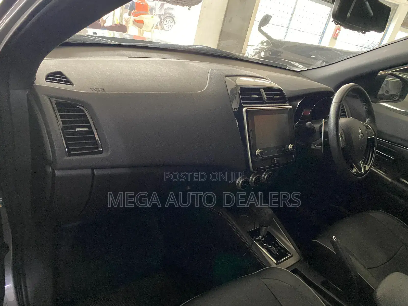 Mitsubishi RVR 2020 Silver