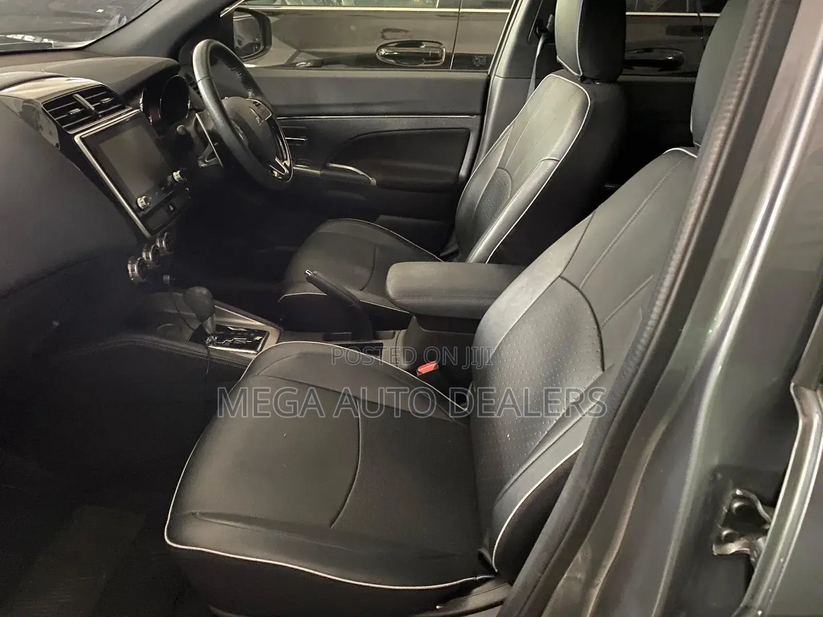 Mitsubishi RVR 2020 Silver