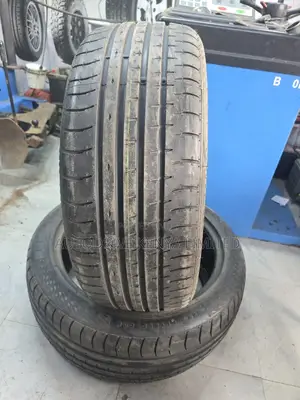 245/45r20 Accelera Tire