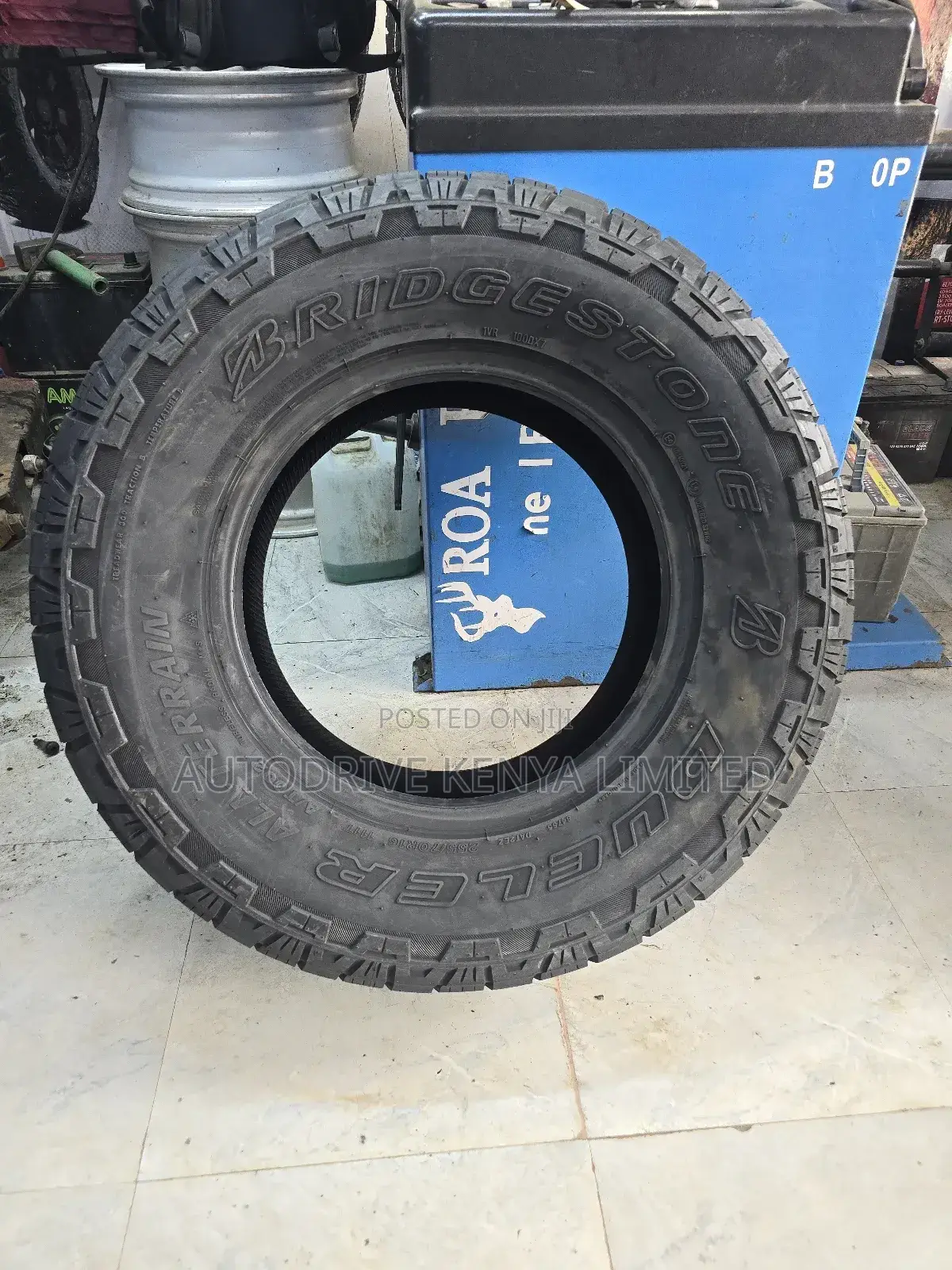255/70r16 Bridgestone Dueler All Terrain Tire