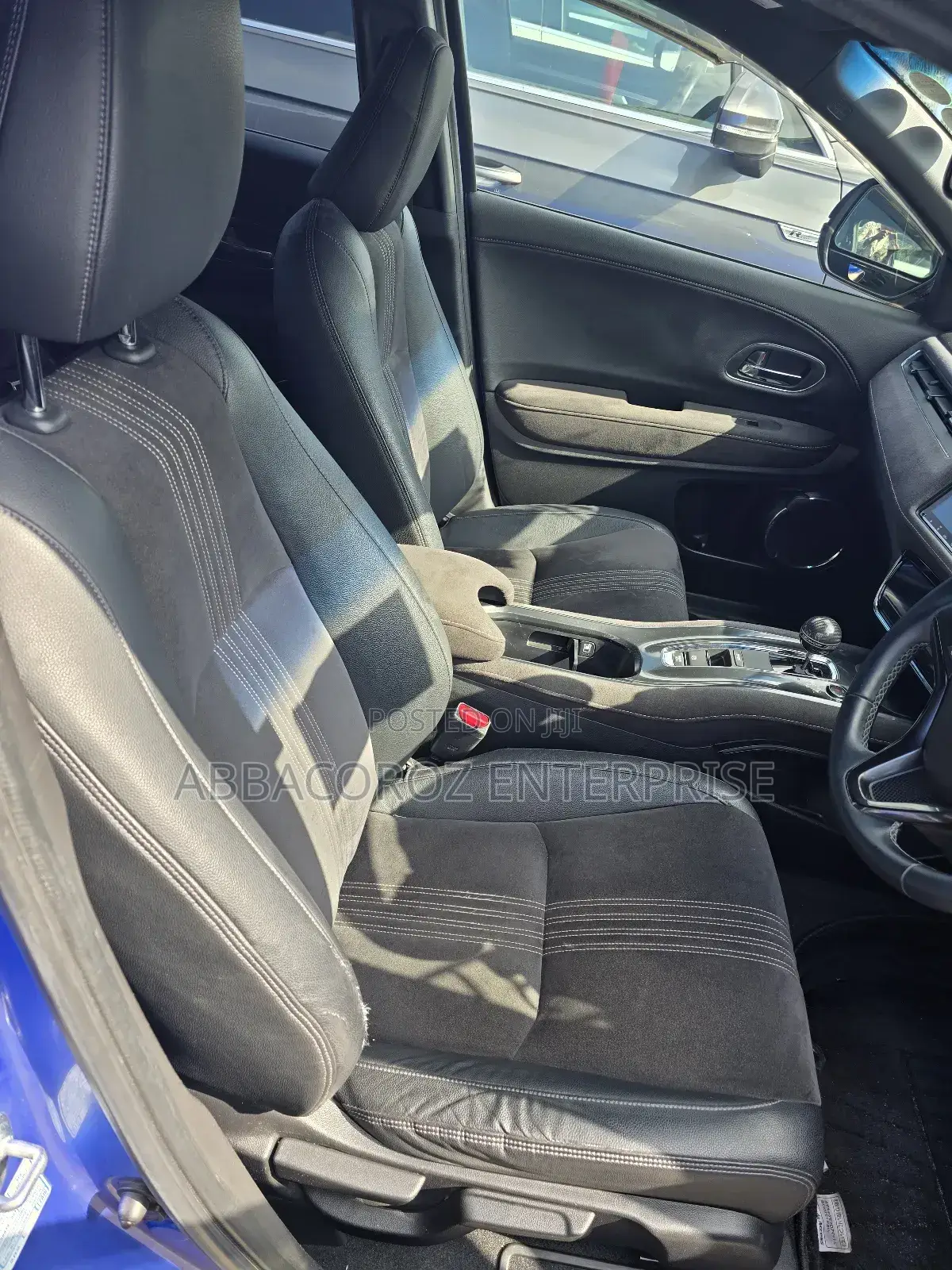Honda Vezel 1.5 Hybrid 4WD 2019 Blue