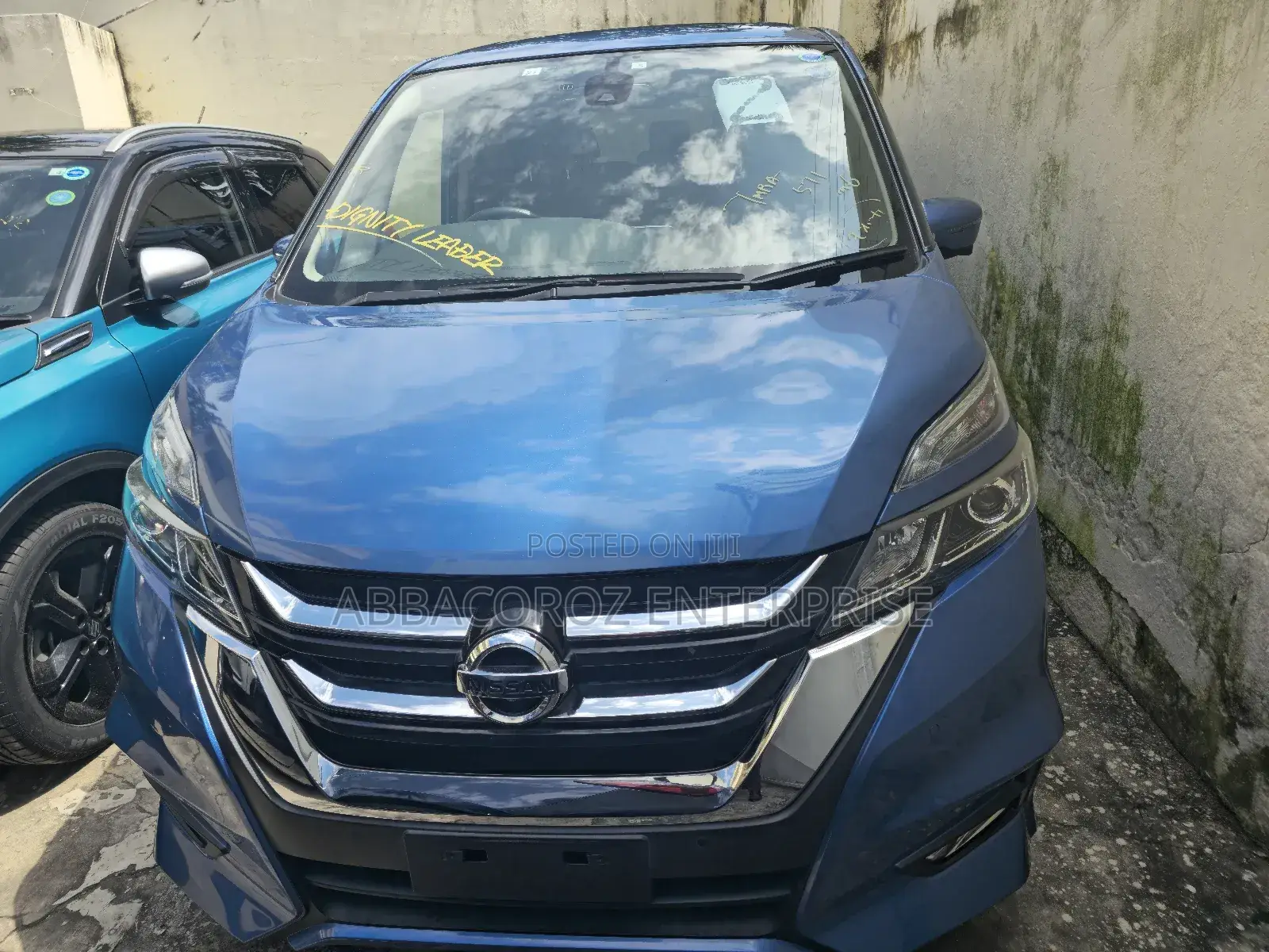 Nissan Serena 2018 Blue