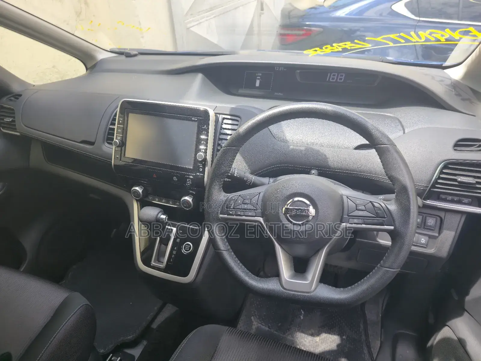 Nissan Serena 2018 Blue