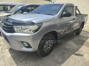 Toyota Hilux Revo Single Cab Deisel 2.4 RWD 2018 Silver