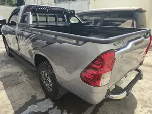 Toyota Hilux Revo Single Cab Deisel 2.4 RWD 2018 Silver
