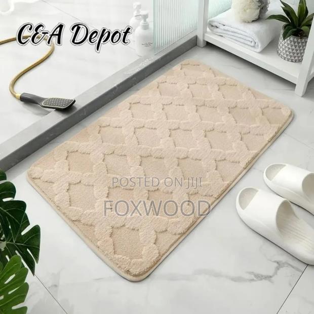 Anti-Slip Floor Mat - thumbnail 3