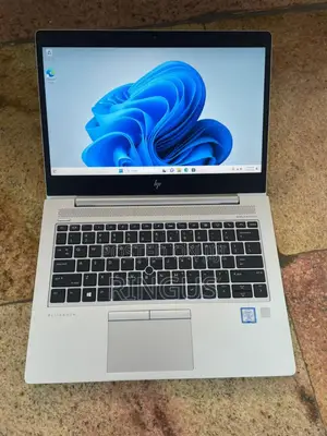 Laptop HP EliteBook 830 8GB Intel Core i7 SSD 256GB