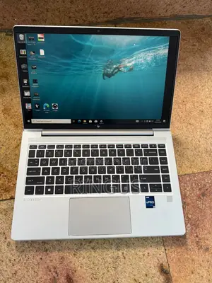Laptop HP EliteBook 640 G9 16GB Intel Core i7 SSD 512GB