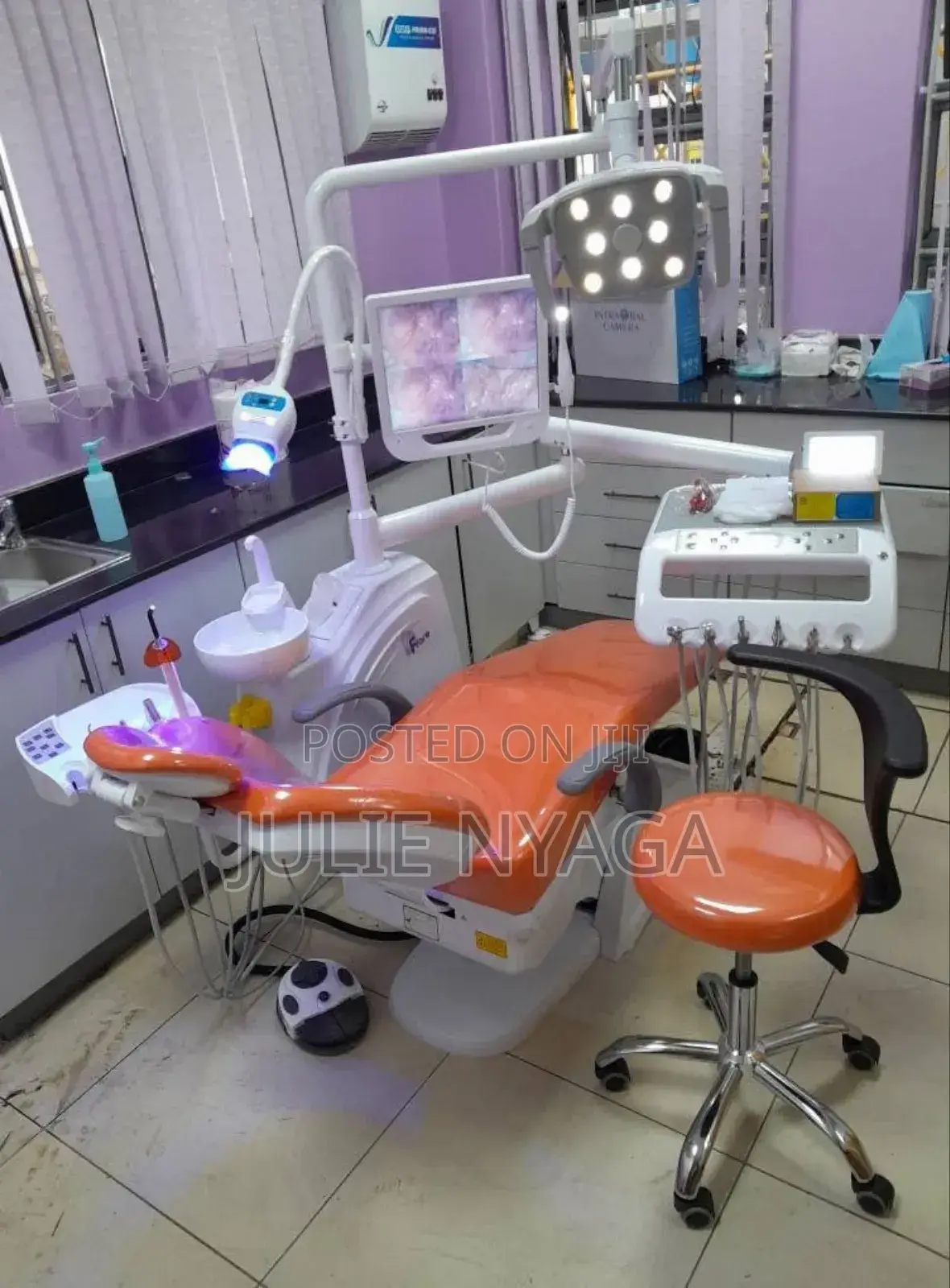 Complete Dental Units With Accessories