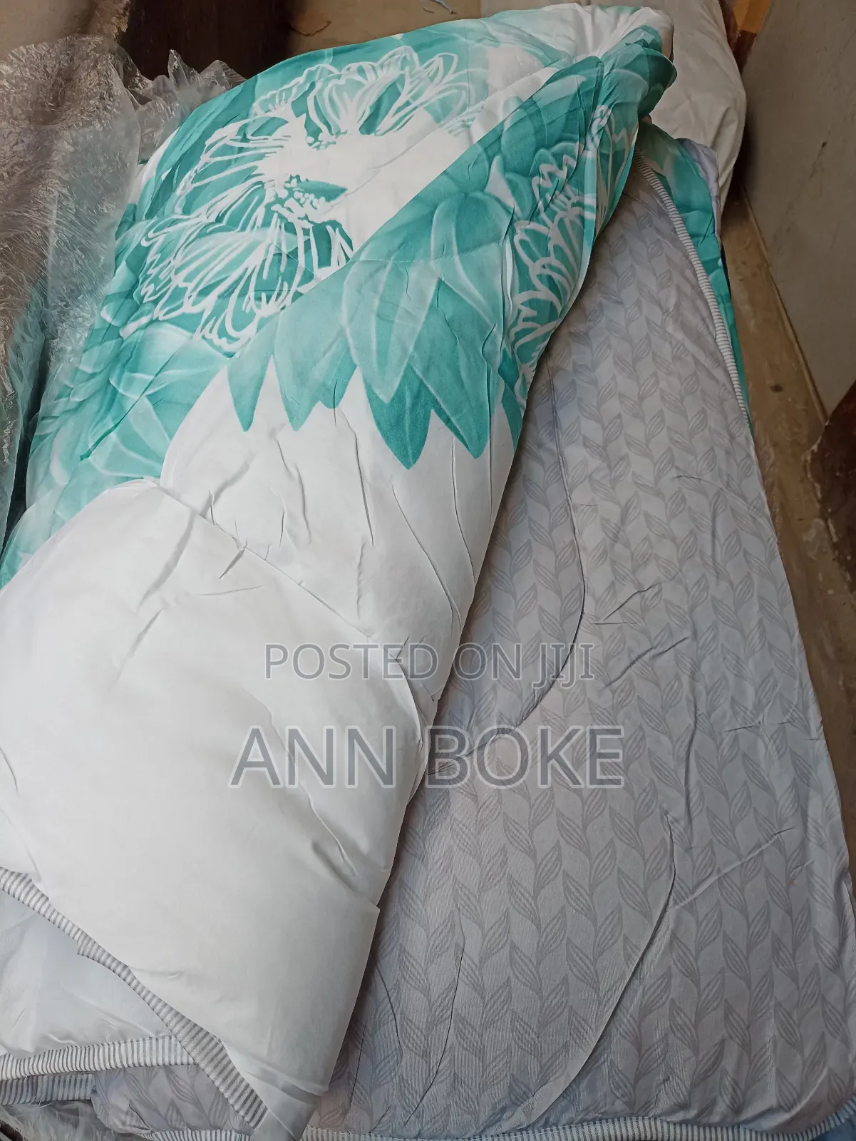Binded Duvets 5*6
1bedsheet 
Pillowcases