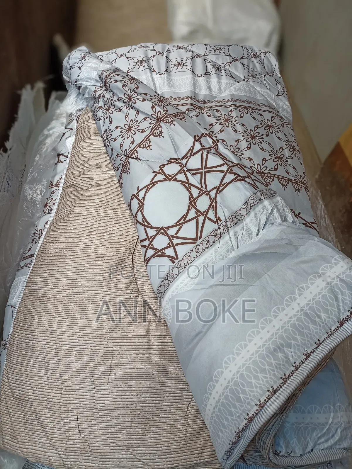 Binded Duvets 5*6
1bedsheet 
Pillowcases
