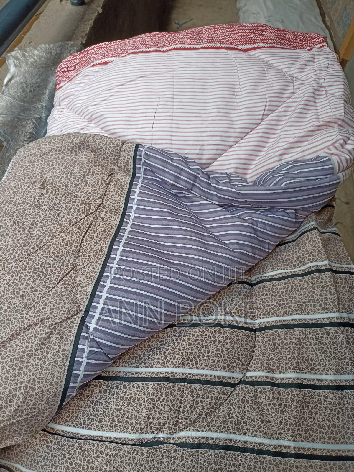 Binded Duvets 5*6
1bedsheet 
Pillowcases