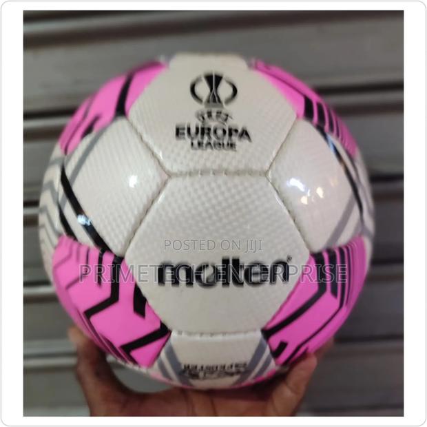Molten Foot Ball