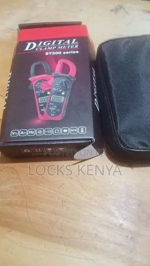 Ac/Dc Voltage Clamp Meter