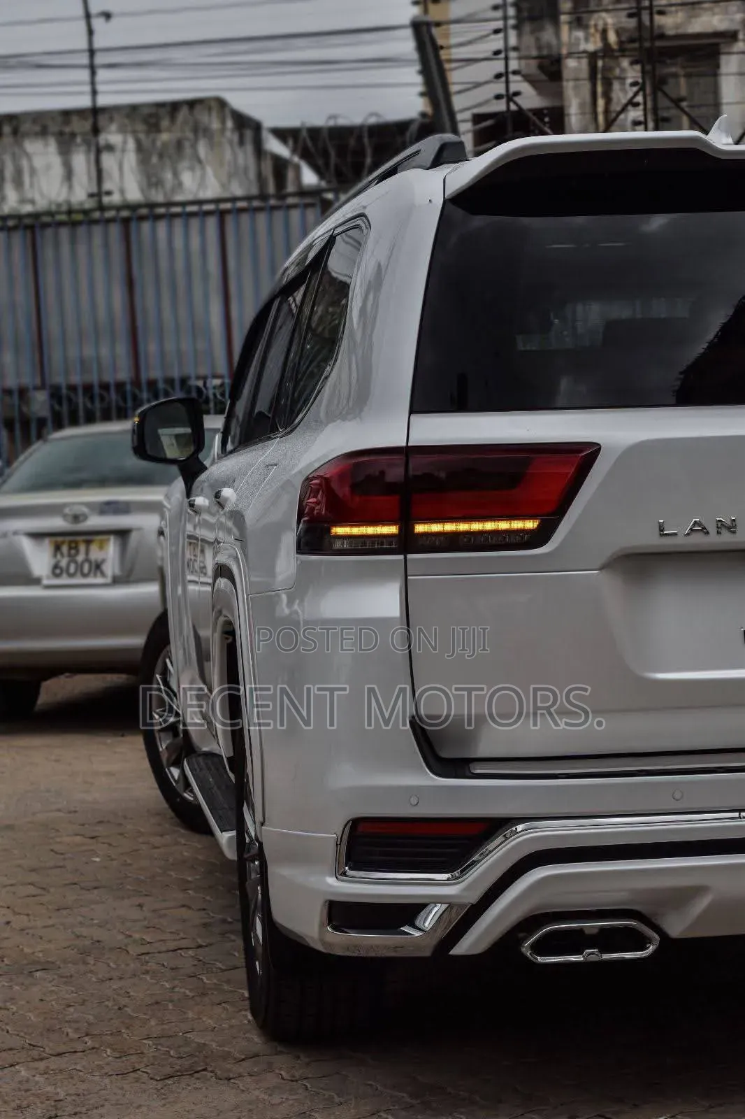 Toyota Land Cruiser 3.5 Petrol 4WD 2022 White