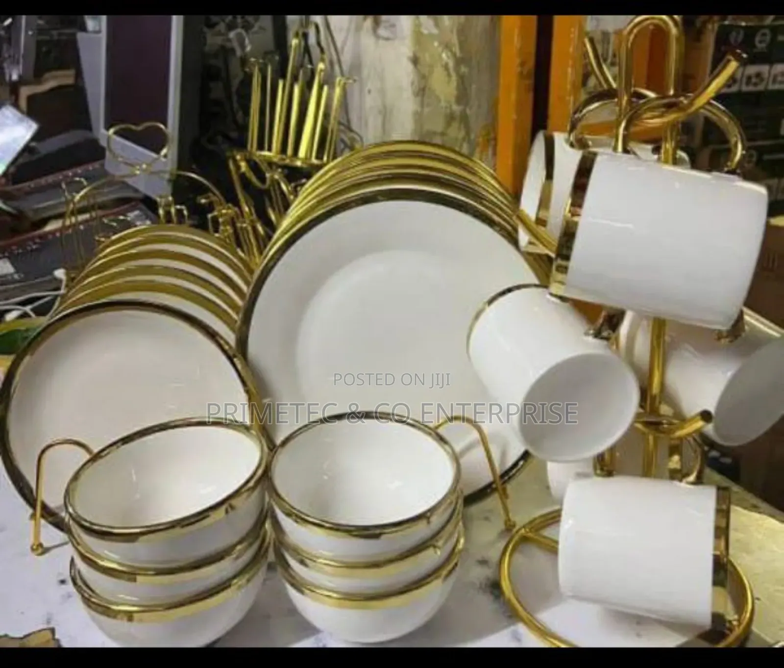 24 PCS Gilden Dinner Set.