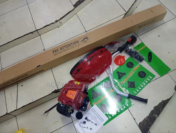 4 Stroke Brush Cutter - main view