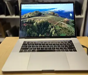Laptop Apple MacBook Pro 2018 32GB Intel Core I9 SSD 1T