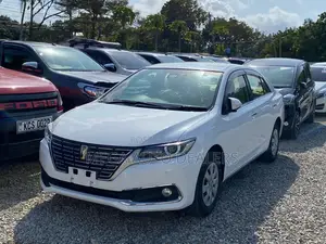 Toyota Premio 2018 White