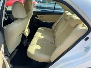 Toyota Premio 2018 White