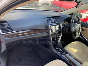 Toyota Premio 2018 White