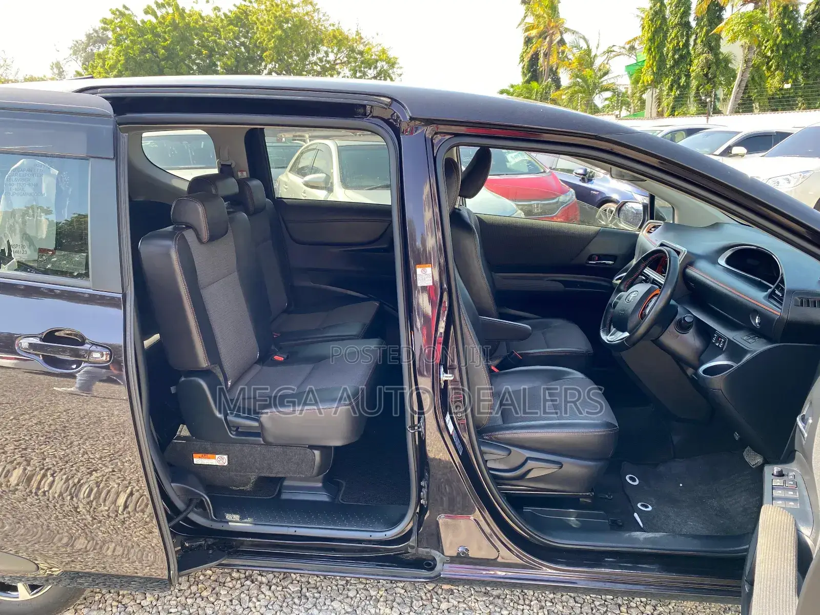 Toyota Sienta 2018 Black