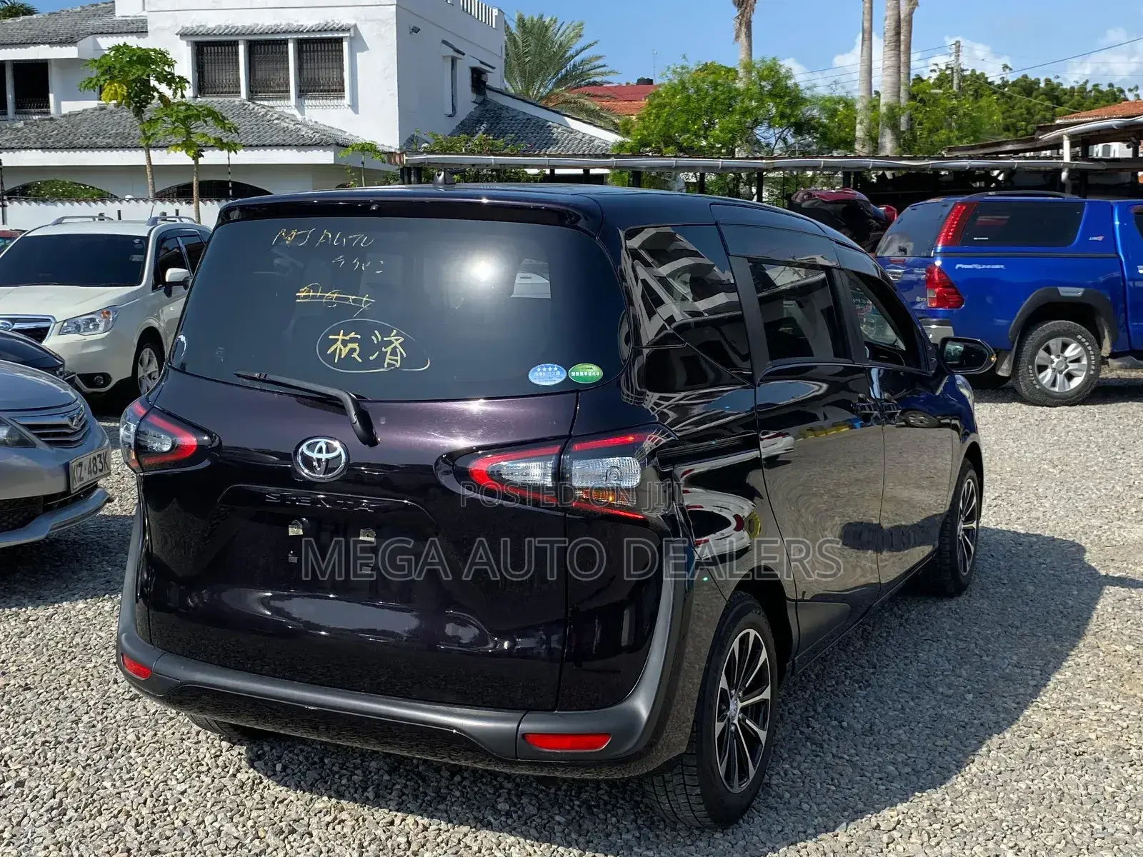 Toyota Sienta 2018 Black