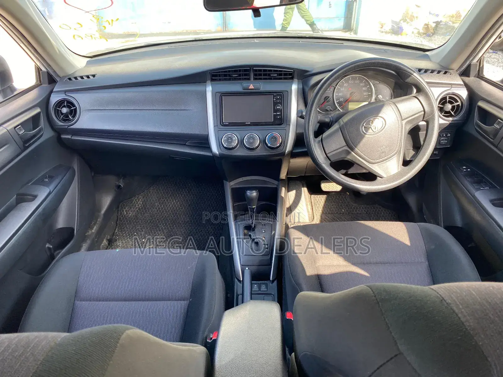 Toyota Corolla Fielder 2018 White