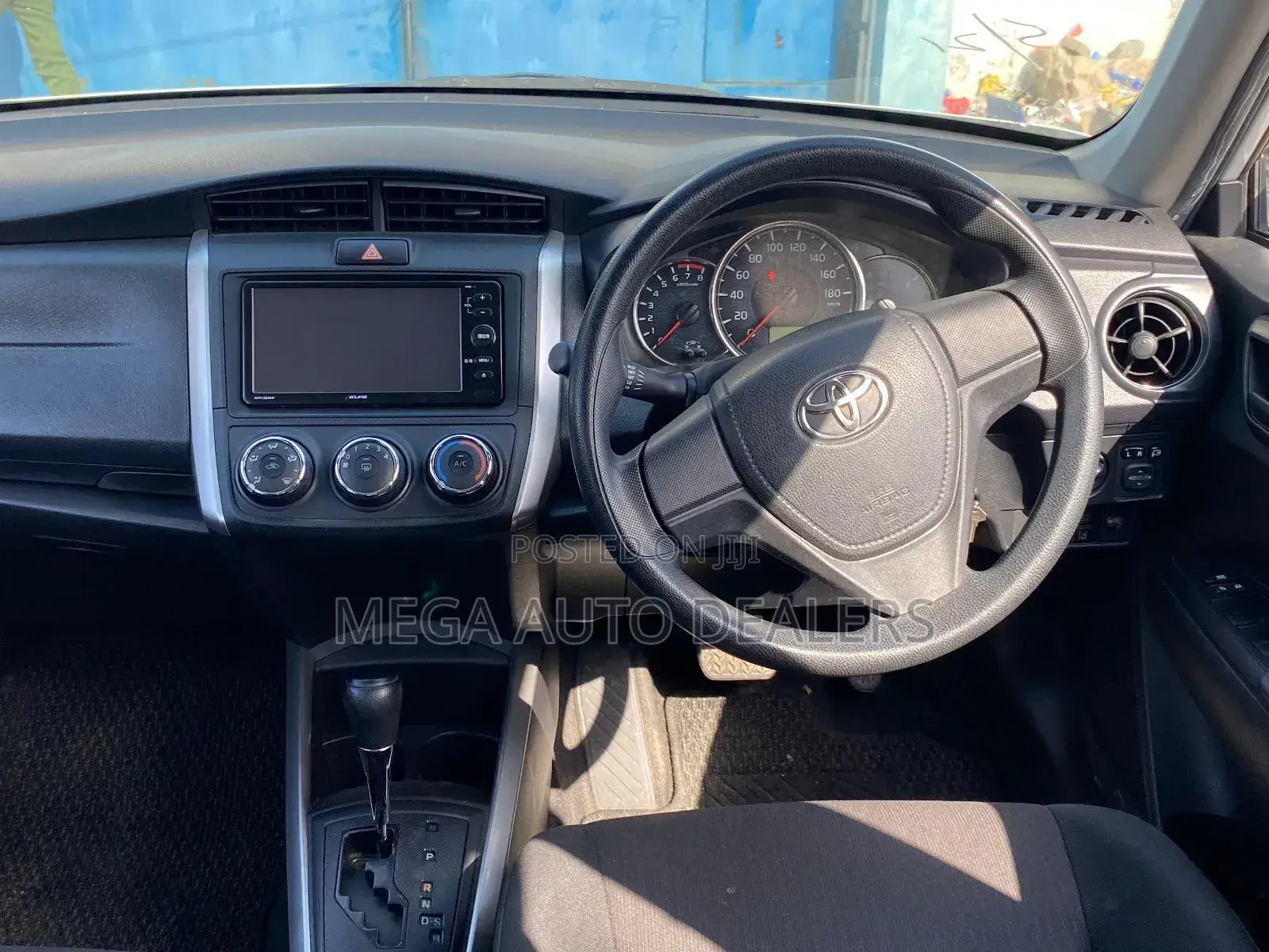 Toyota Corolla Fielder 2018 White