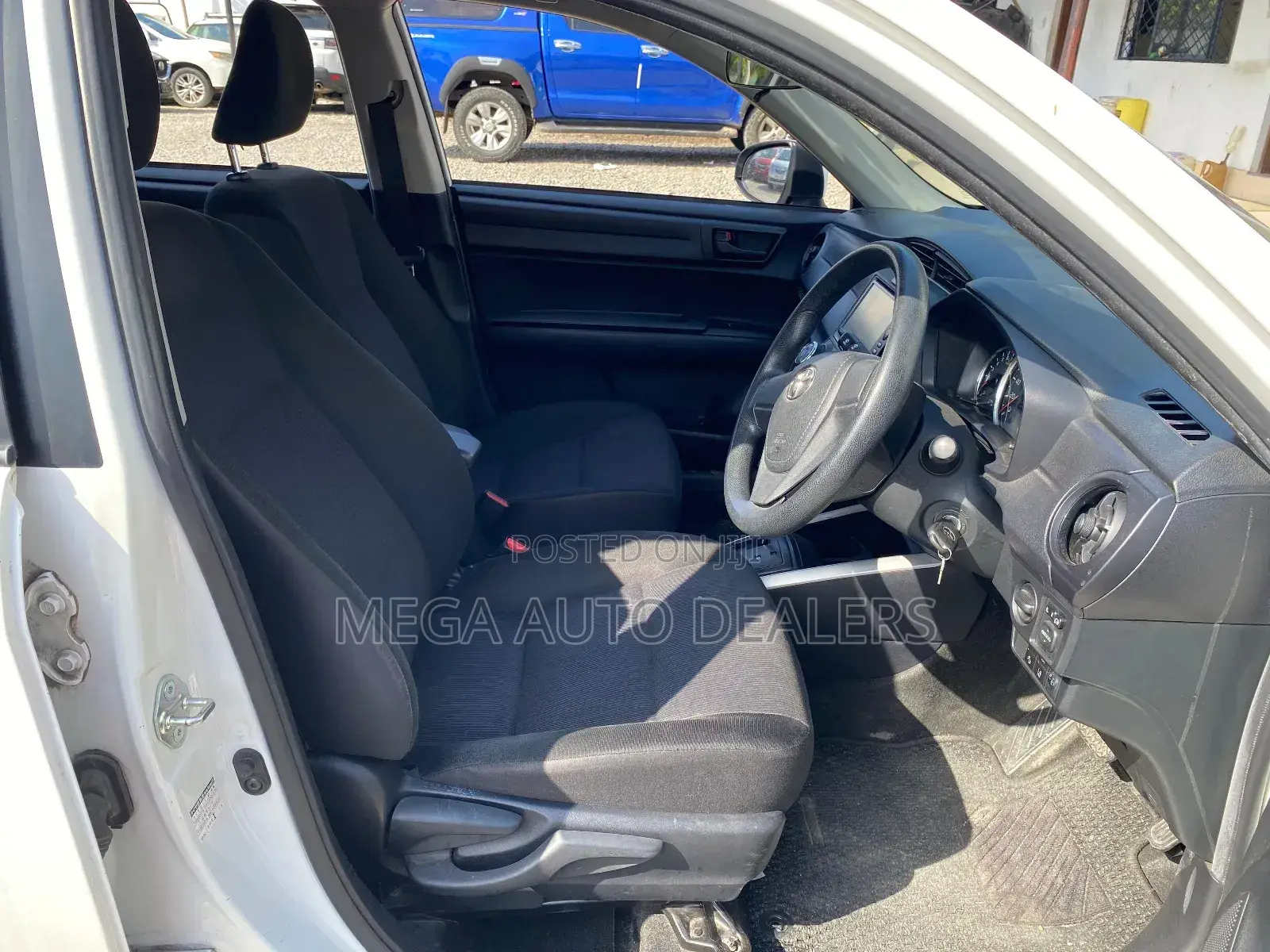 Toyota Corolla Fielder 2018 White