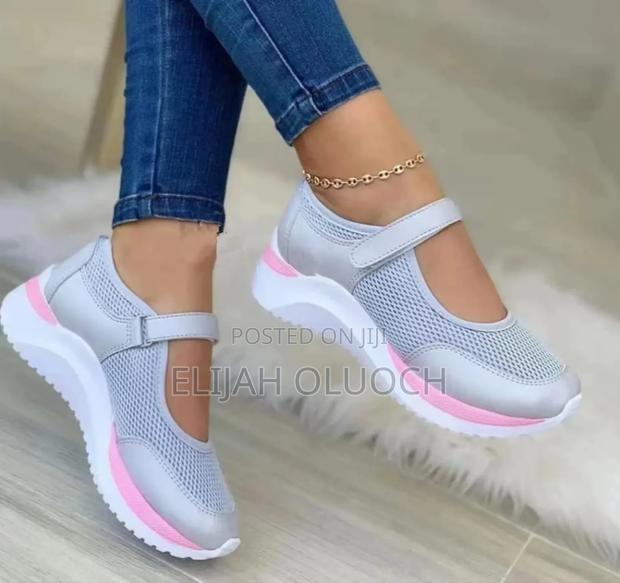 Breathable Ladies Shoes - thumbnail 3