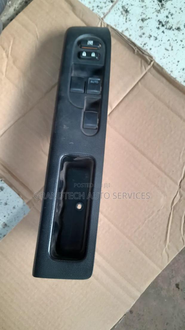 Toyota Porte Main Switch - main view
