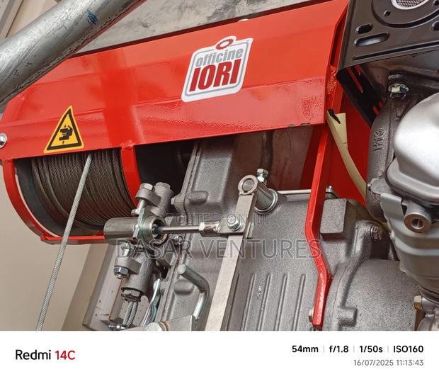 Construction Concrete Hoist 1tonne - thumbnail 2