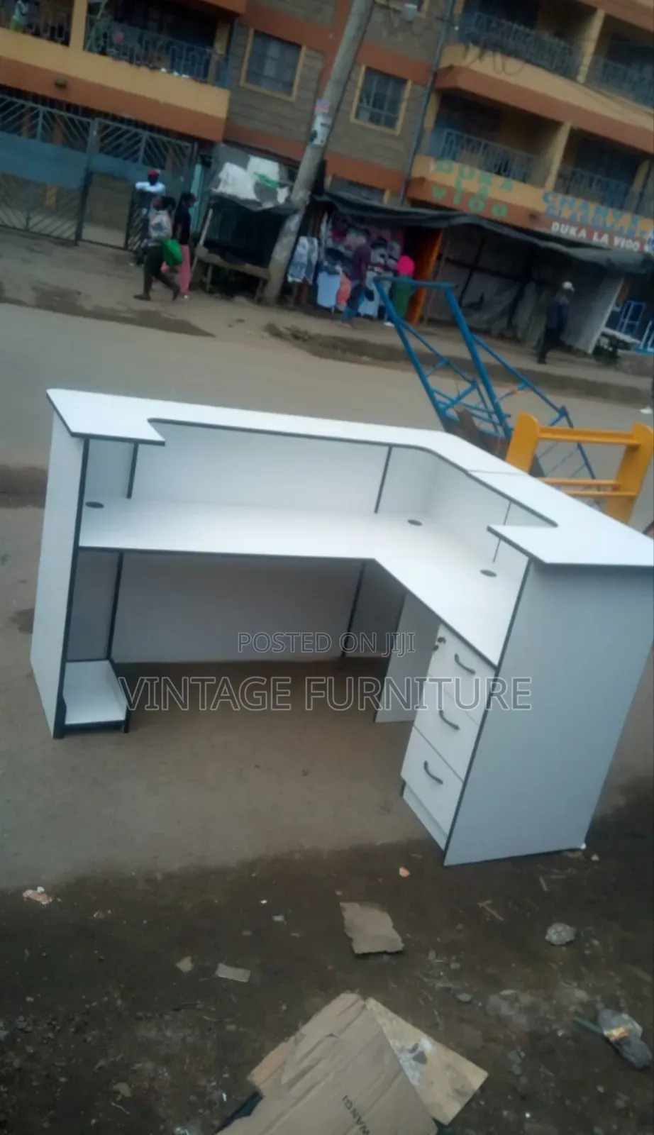 Reception Table A009^S