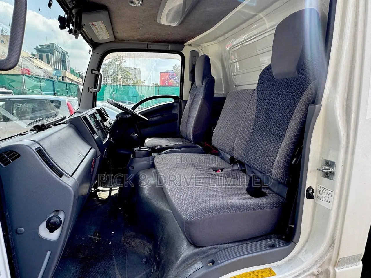 Isuzu Elf Truck 2018 White