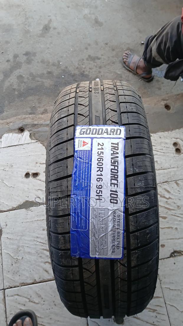 Goodard 215/60r16