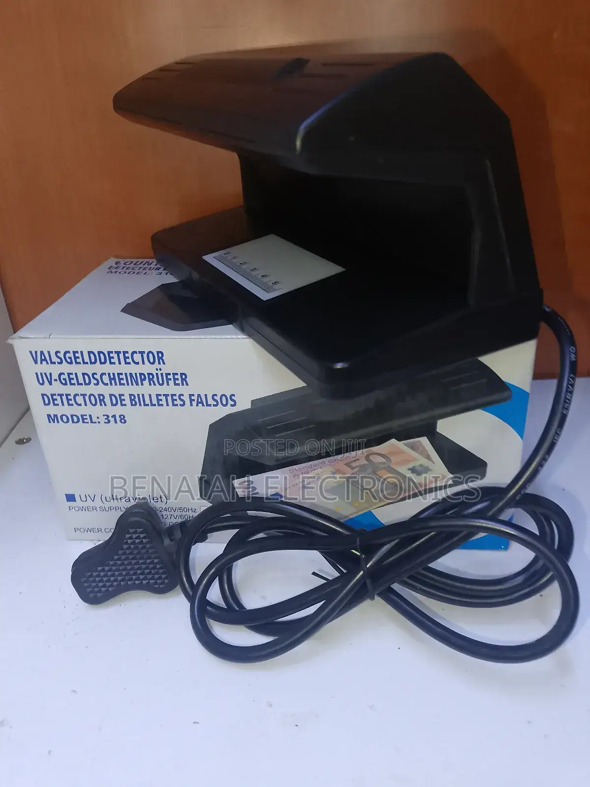 Money Detector, Very Reliable Ultra Violet Money Detector