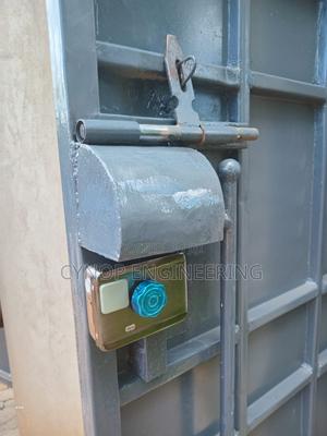 Fingerprint Smart Gate Lock for Airbnb - main view