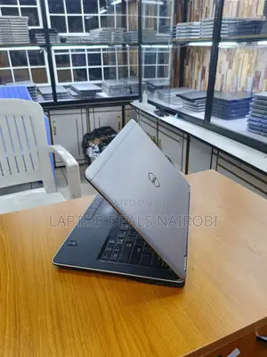 Laptop Dell Latitude 7440 8GB Intel Core I5 SSD 256GB