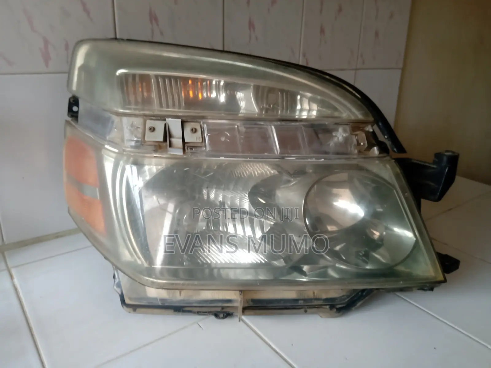 2005 Voxy Headlight