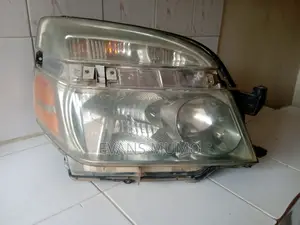 2005 Voxy Headlight
