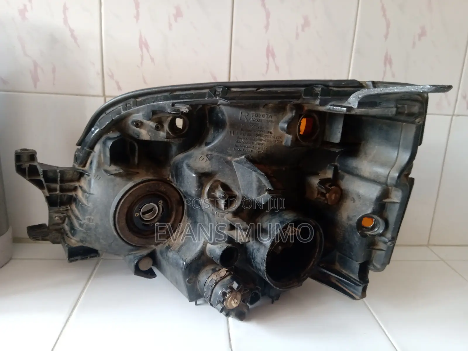 2005 Voxy Headlight
