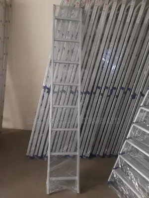 Aluminum Single Ladder With 8 Steps.