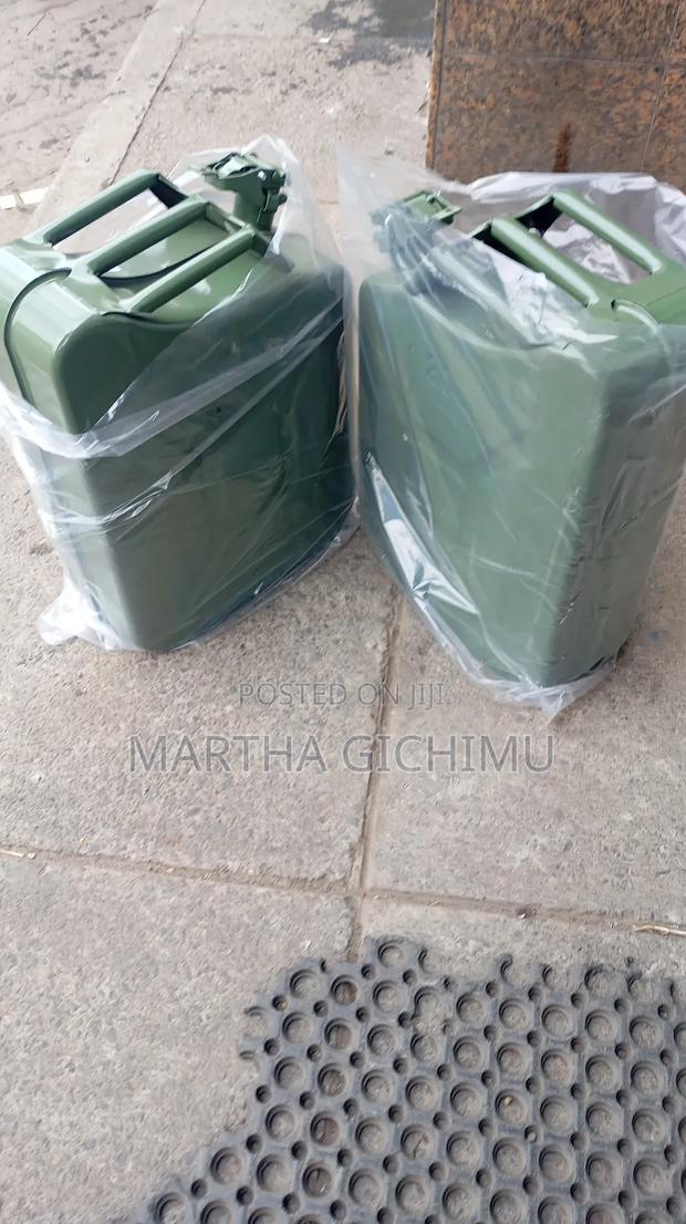Emergency Jerrycan - main view