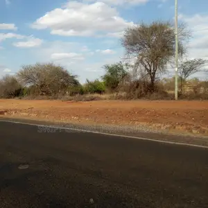 20 Acres in Masimba Touching Mombasa Road Is for Sale
