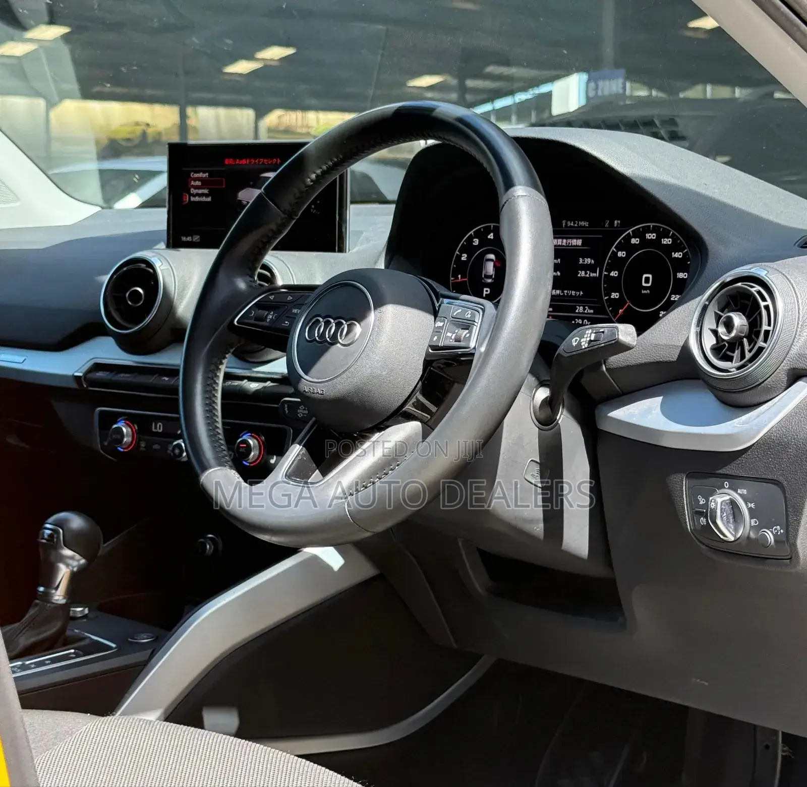 Audi Q2 2018 Yellow