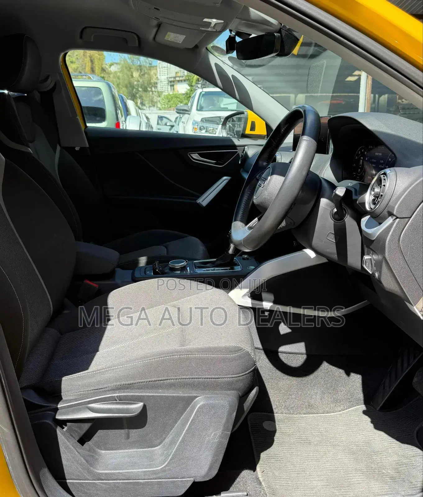 Audi Q2 2018 Yellow