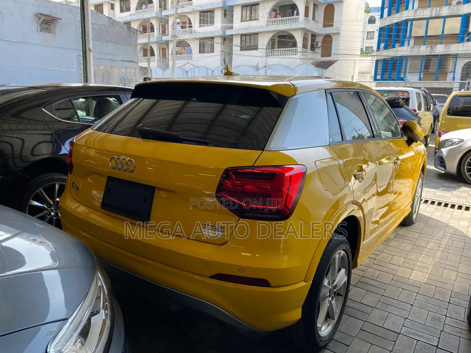 Audi Q2 2018 Yellow