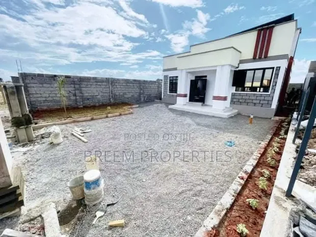 3bdrm Bungalow in Plains Estate, Kitengela for sale